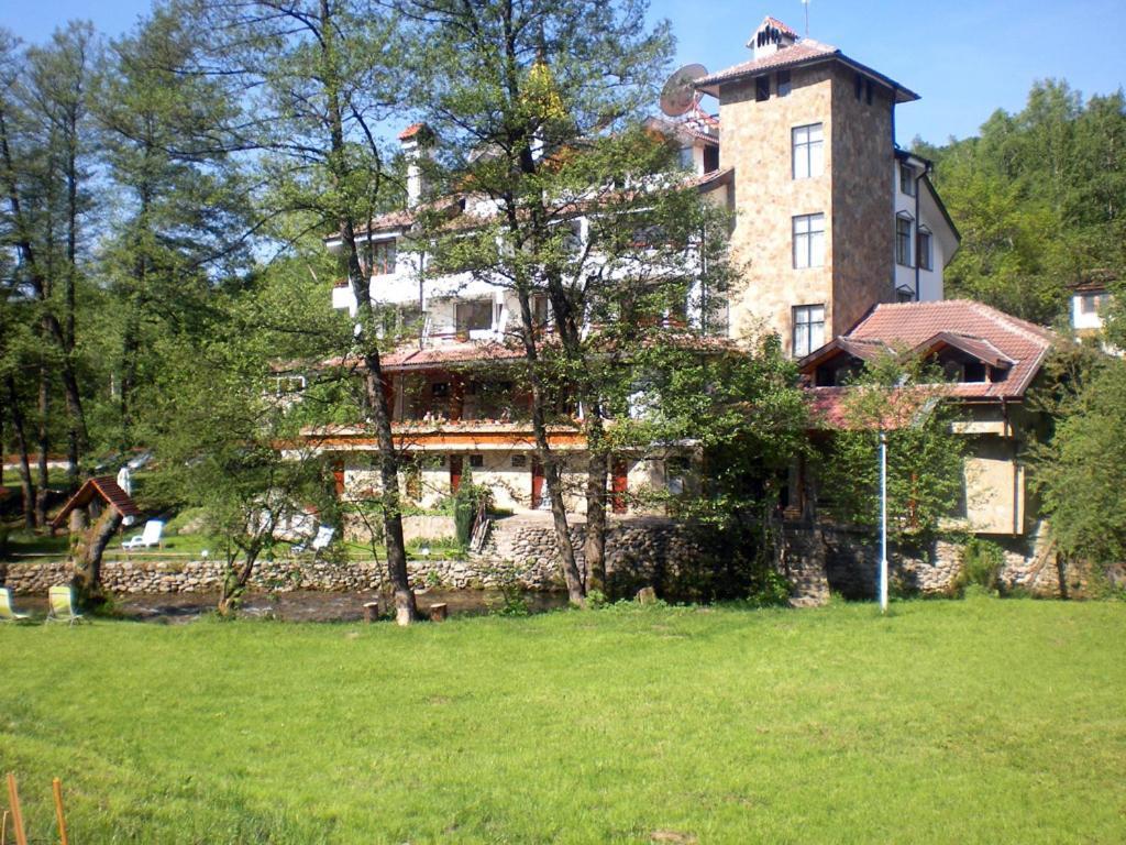 קלופר Hotel Paradise Place מראה חיצוני תמונה