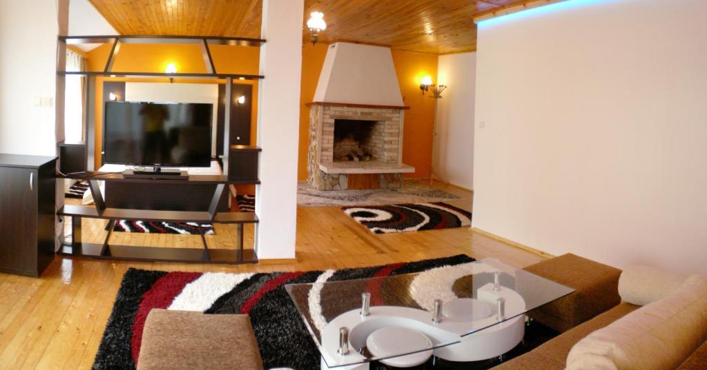 קלופר Hotel Paradise Place מראה חיצוני תמונה